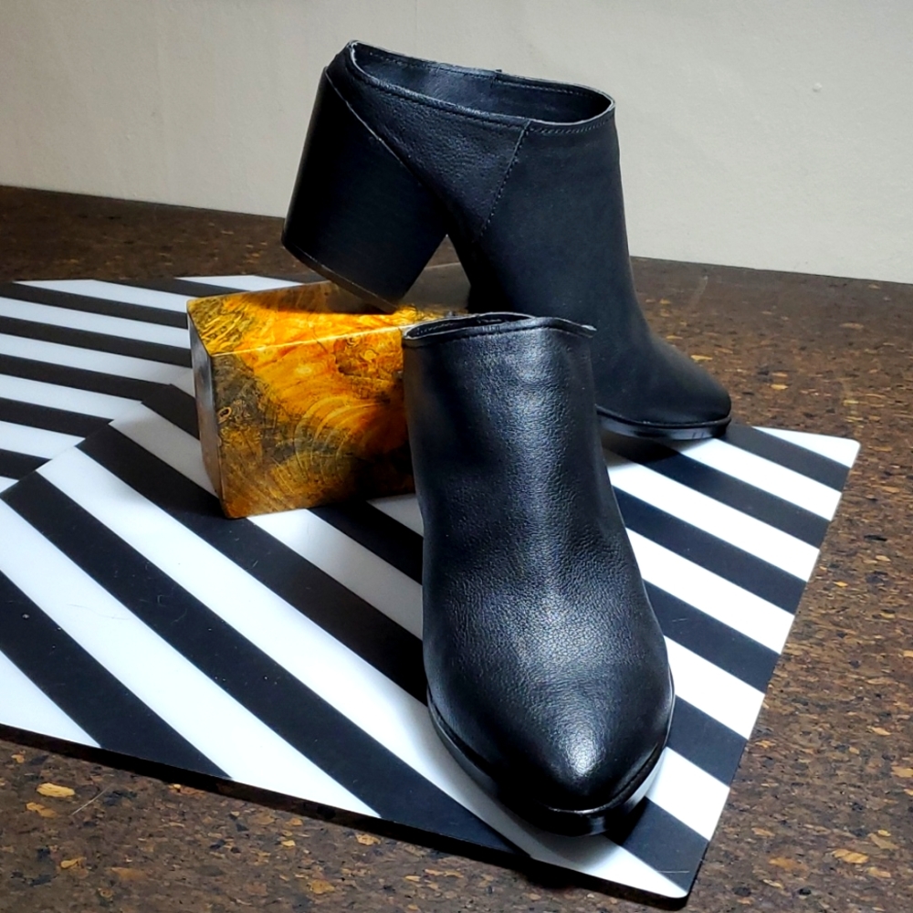 dolce vita raven black leather US10 mule heel booties 2.5 inch